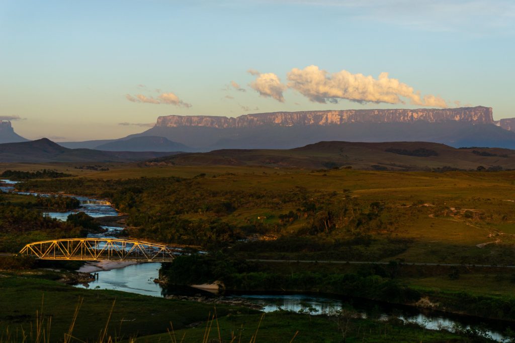 Landscape Yuruani Falls and Mount Roraima